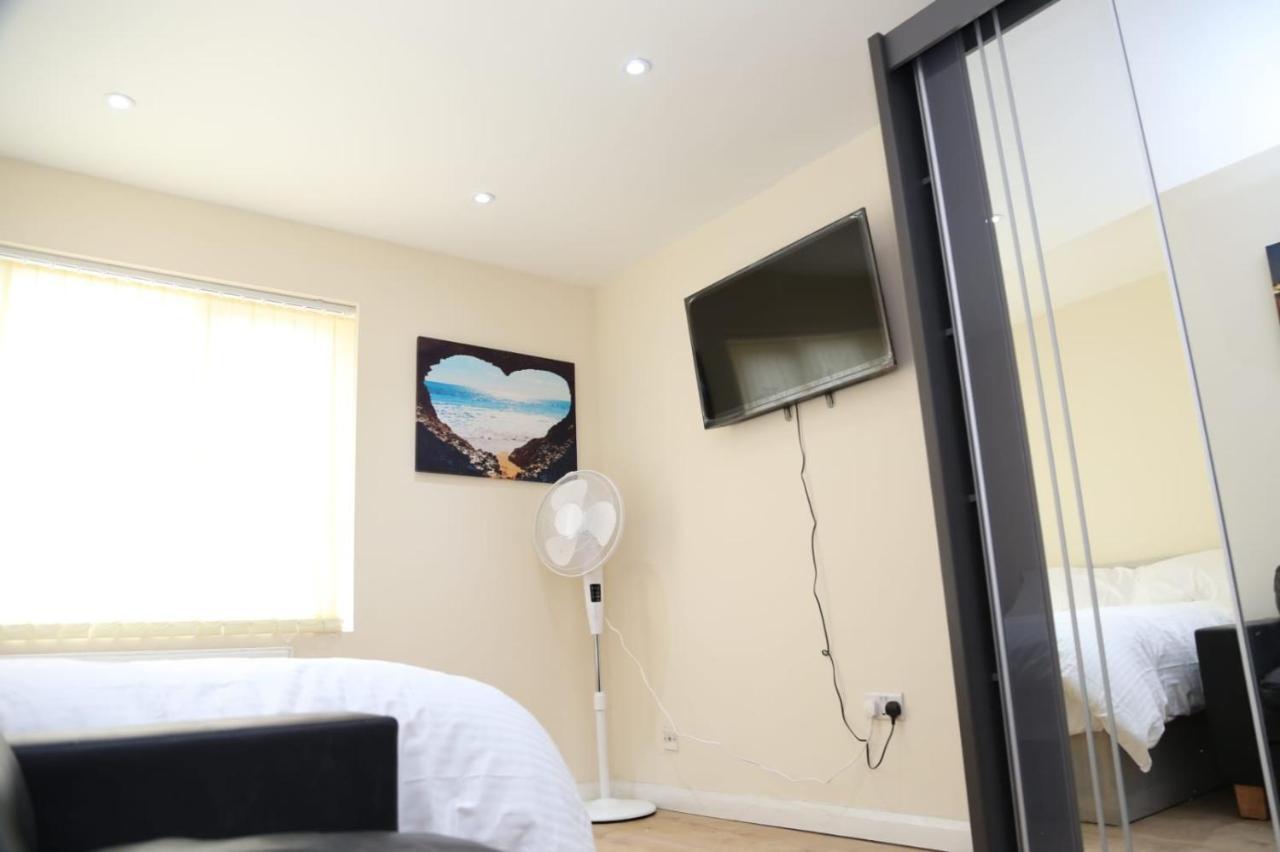 A A Guest Rooms Thamesmead Erith Eksteriør billede